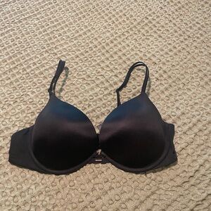 Victoria’s Secret bombshell bra 38C